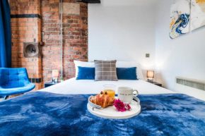 Cavern Quarters, Beautiful Two Bedroom City Centre Apartment by Garudy Serviced Apartments and Short Lets - perfect for longer stays